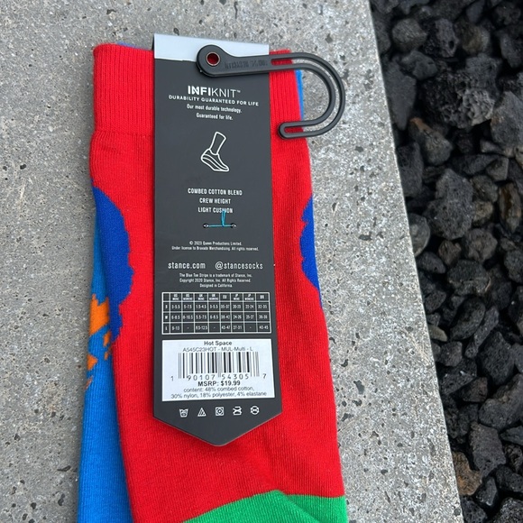 NWT Stance Queen Hot Space Socks
Colorblock 13" - Picture 9 of 13